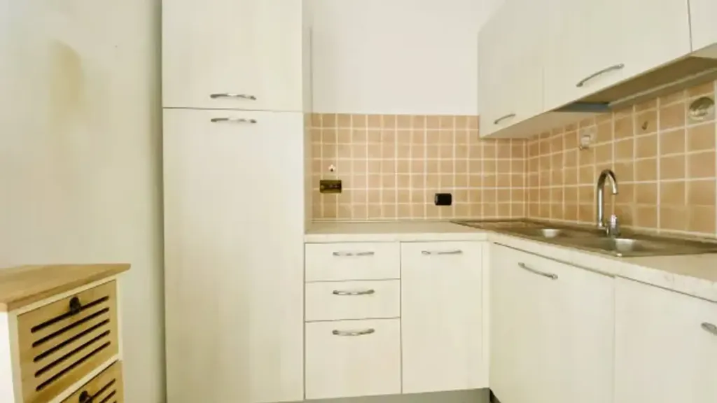 Cuisine - Rented Apartment with Terrace in Lucca