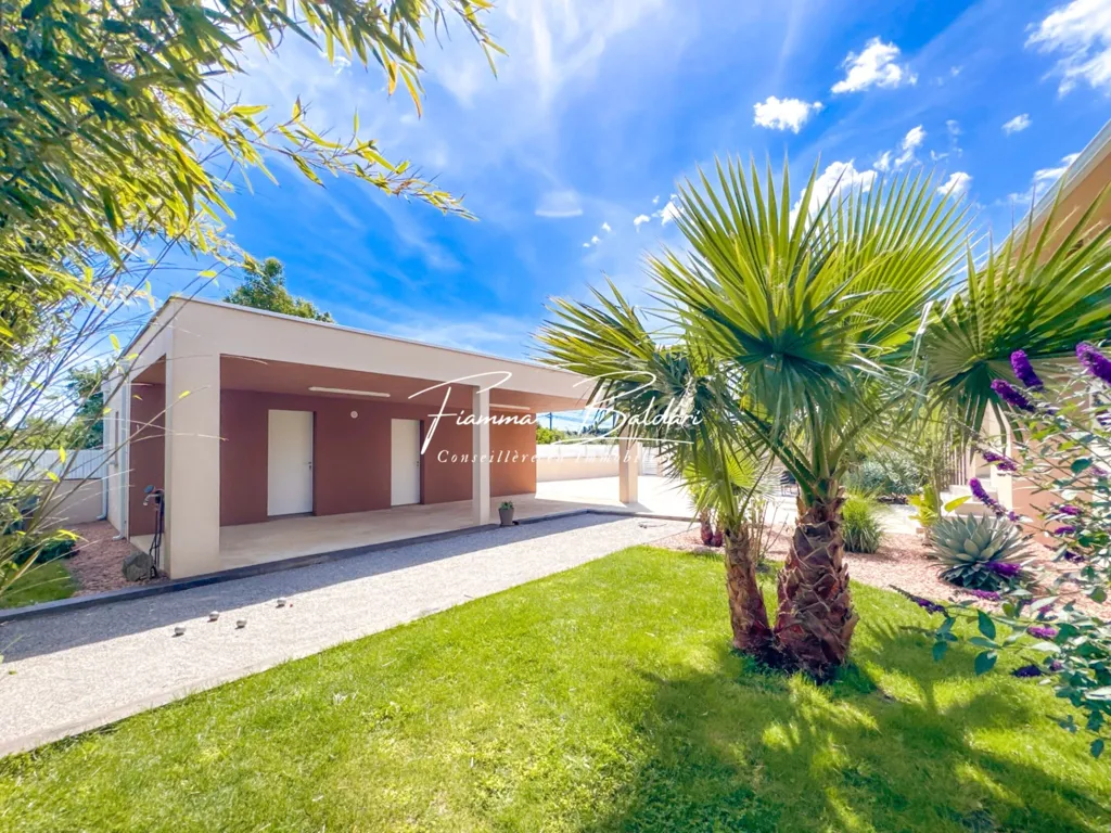 Jardin - Villa contemporaine avec piscine à l'ouest