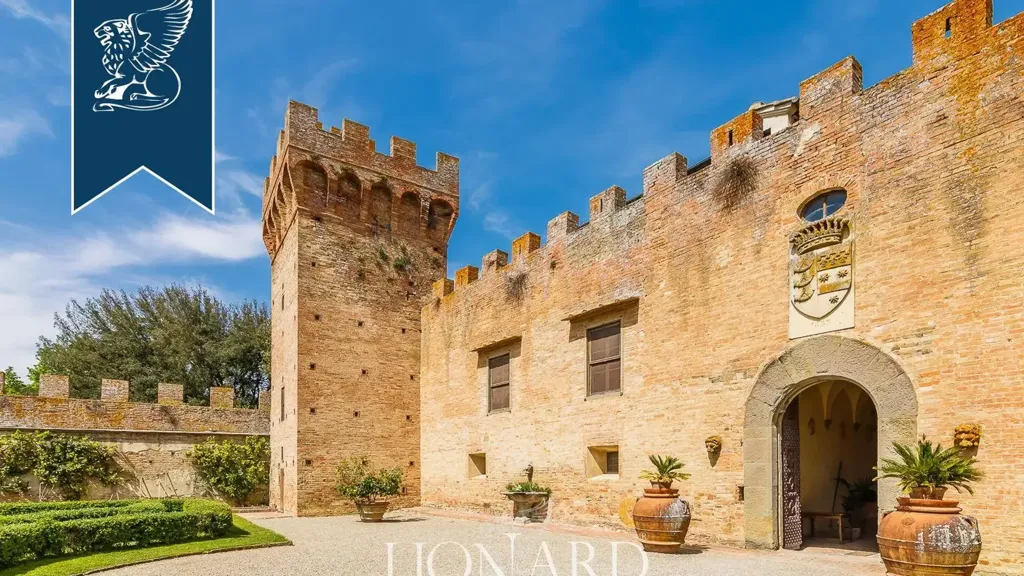 Jardin - Historic Castle with Vineyards near Florence