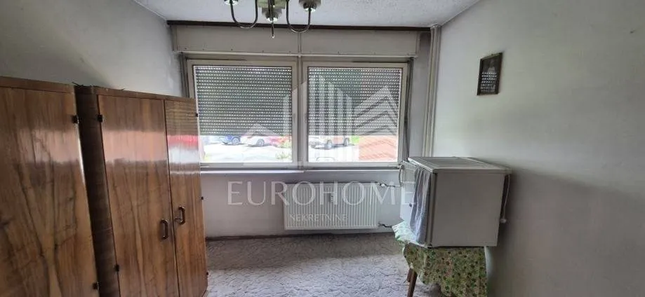 Chambres - Apartment with Central Heating in Sesvete, Zagreb