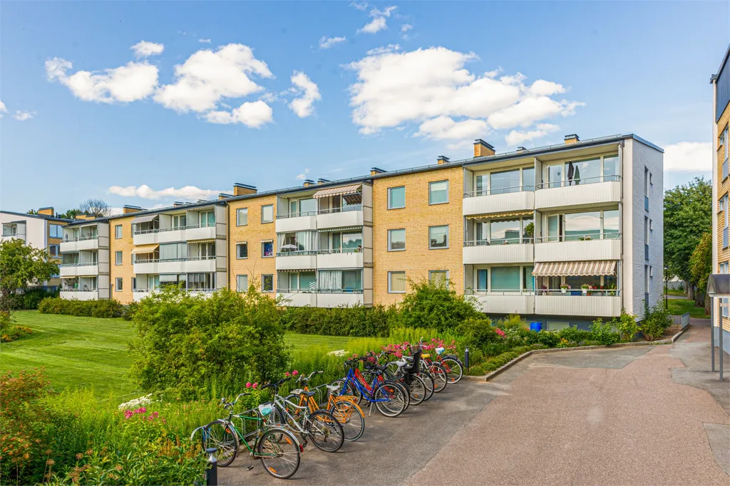 Extérieur - Apartment with Balcony in Uppsala's Tunabackar