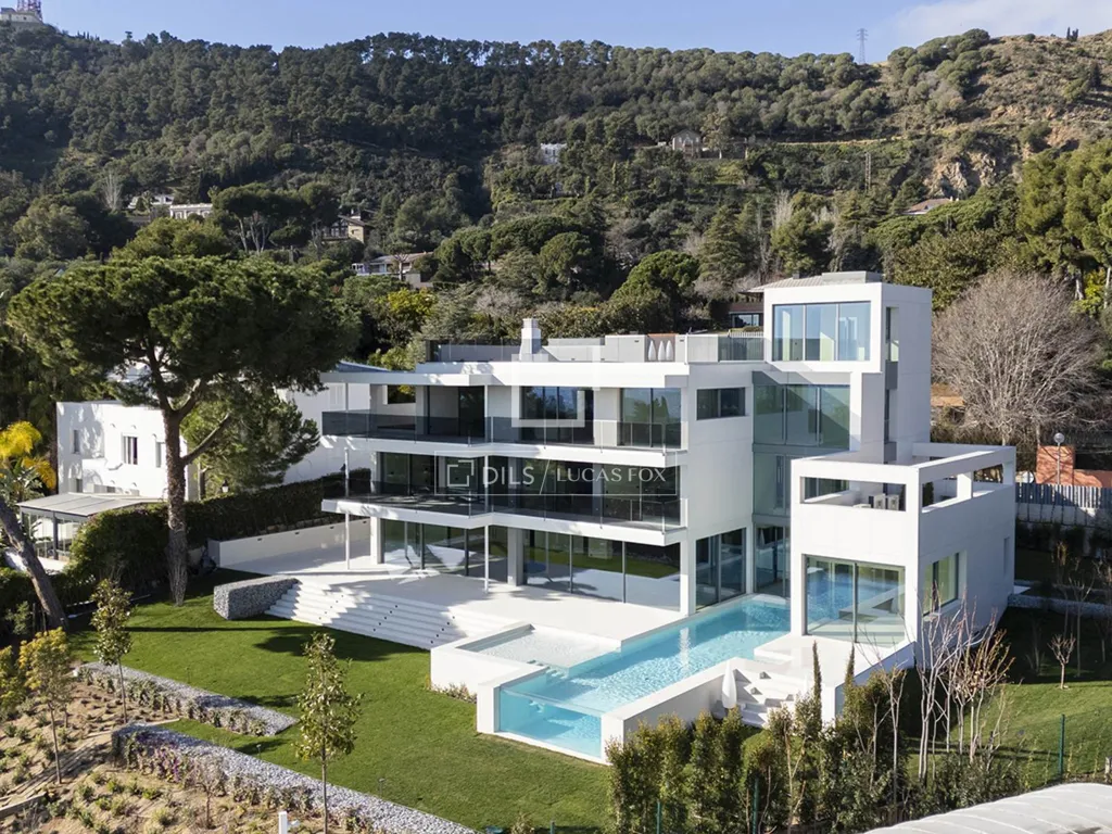 Välivaade - New Build Villa with Panoramic Views in Pedralbes