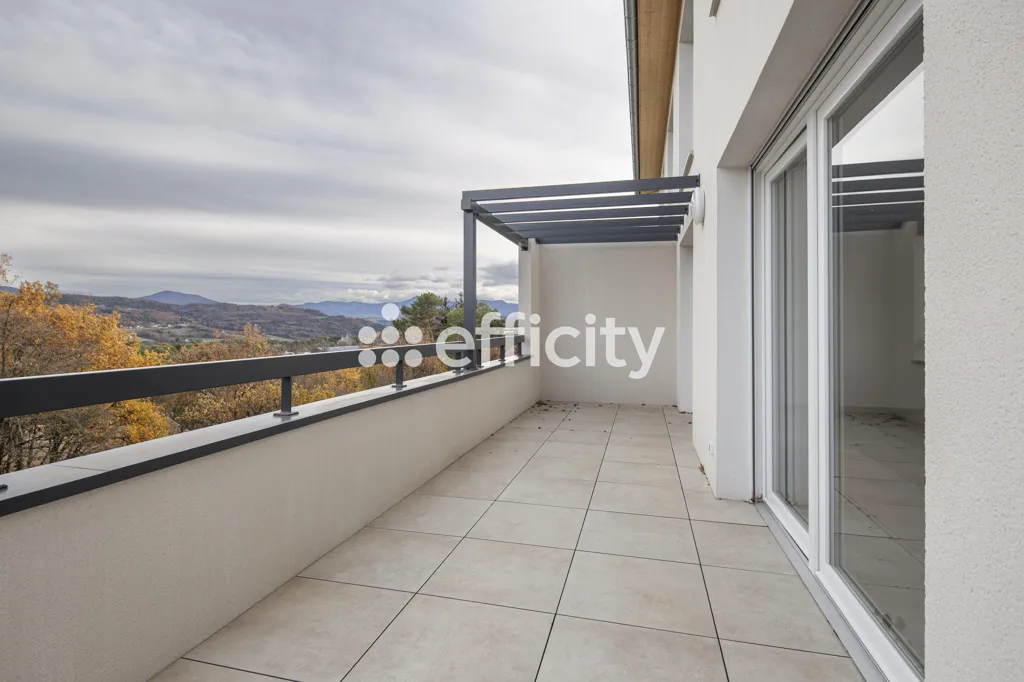 Rõdu - New Duplex Apartment with Mountain View in Gap