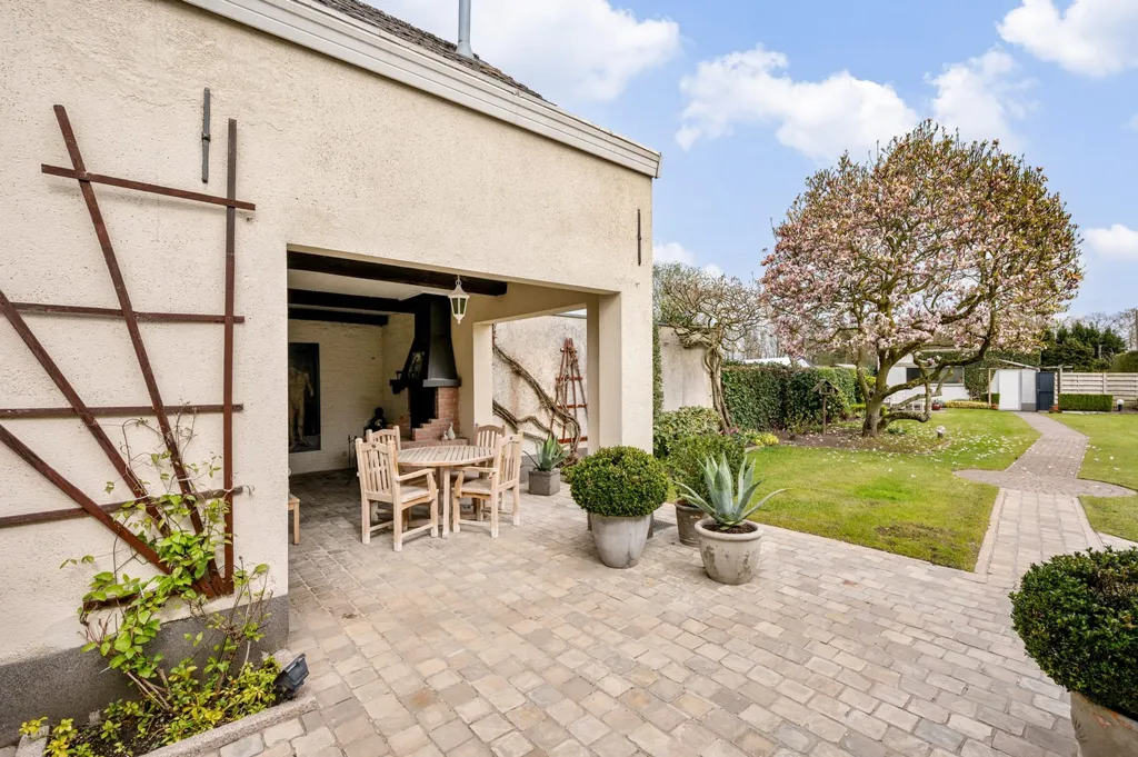 Maison à Renover avec Jardin à Putte