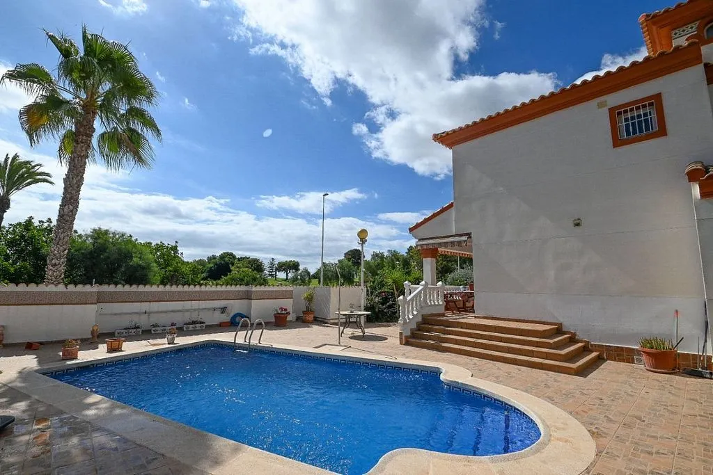 Bassein - Villa with Golf View in Campoamor