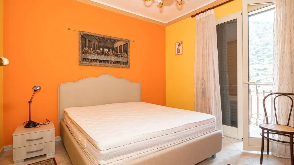 Chambres - Bifamiliare with Panoramic Views in Graniti