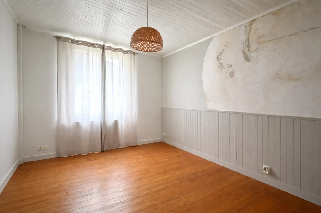Pièces - Maison avec Jardin et Garage à Andilly