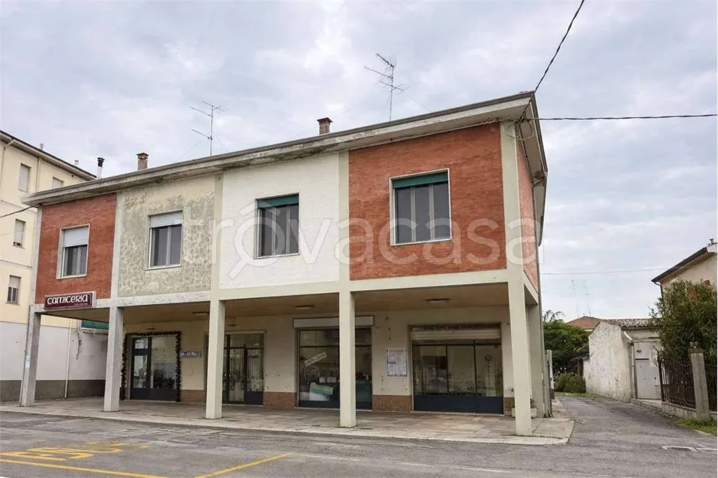Exterior - Completely Refined Bifamiliar in Central Ferrara