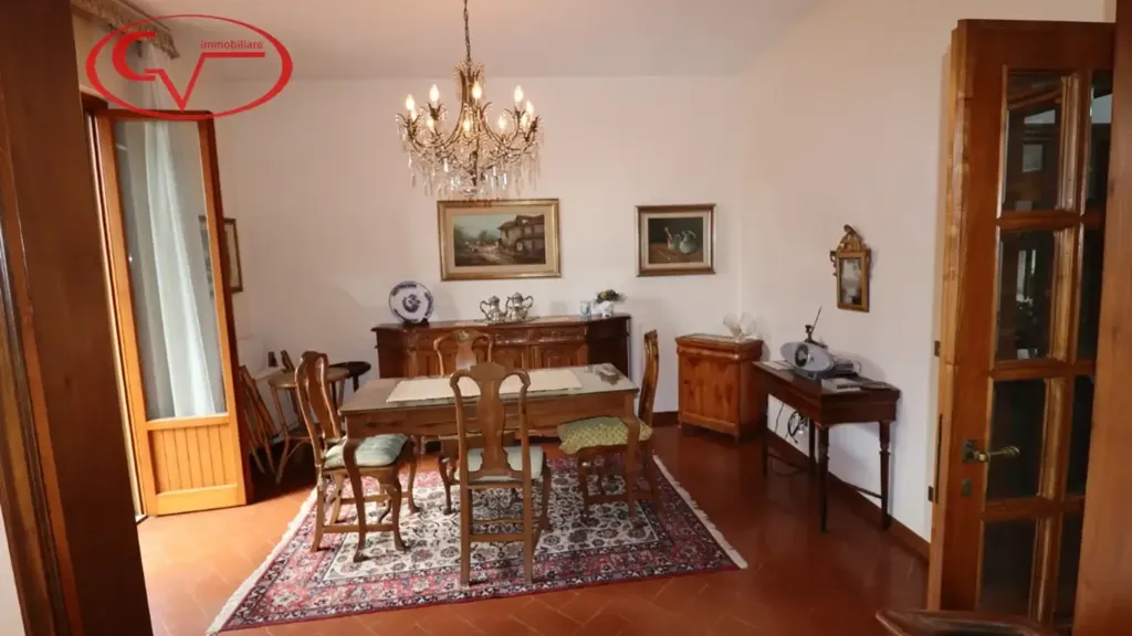 Salle à manger - Villa with Private Garden in Montevarchi