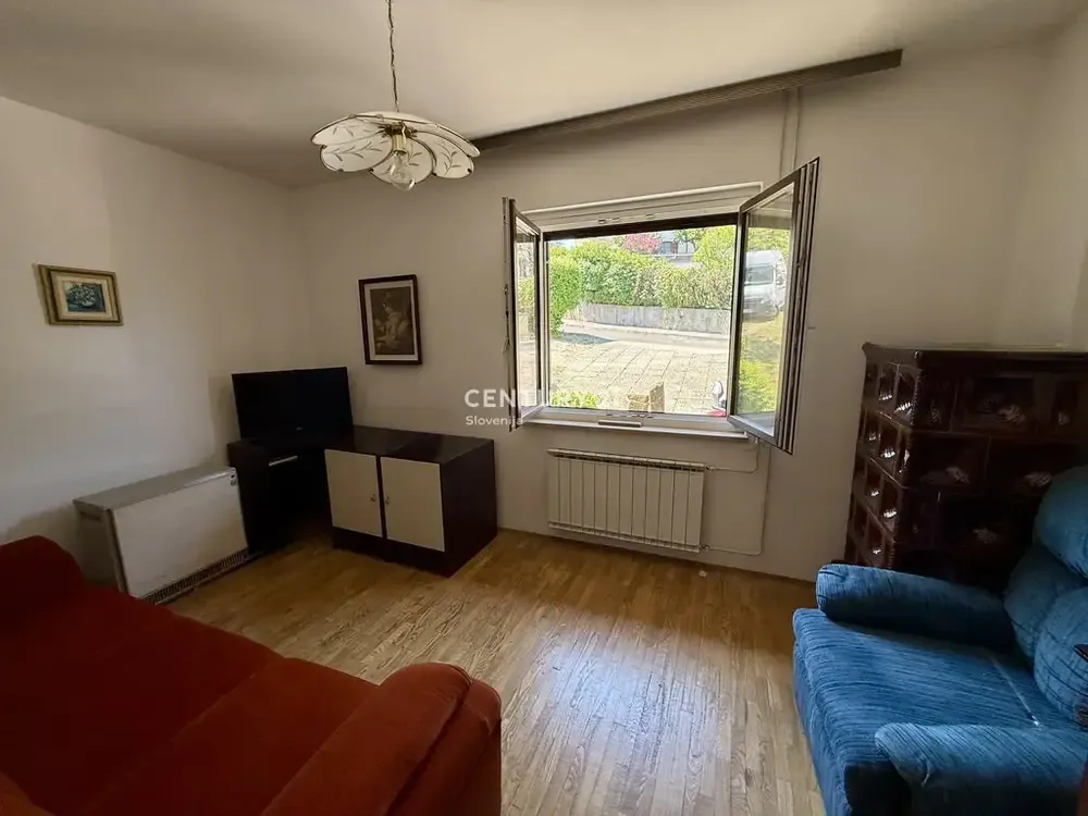 Séjour - House with Sea View and Dual Units in Koper