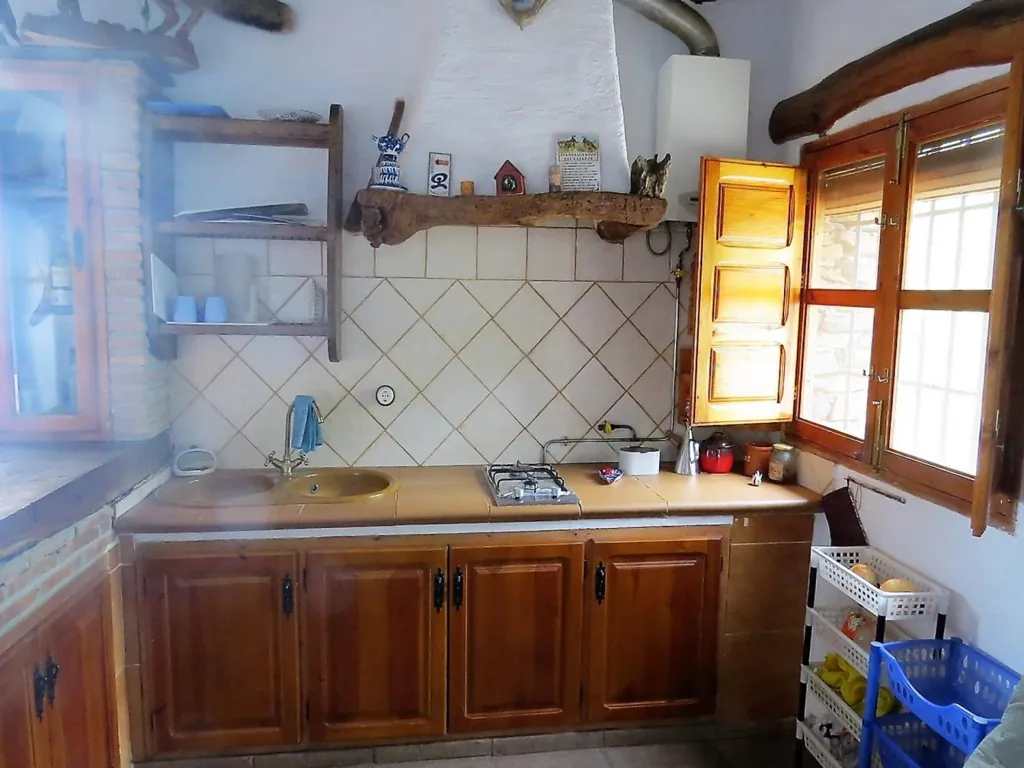 Cucina - High-Quality Mountain Cortijo with Spring in Válor