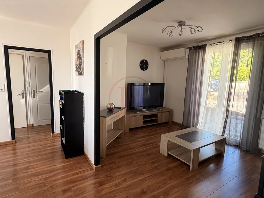 Séjour - Maison Individuelle avec Vue à Thise