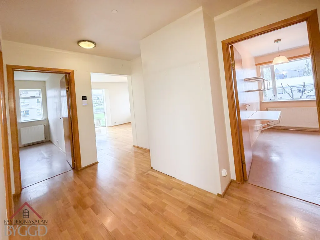 Entrée - Apartment with West Balcony in Reykjavik