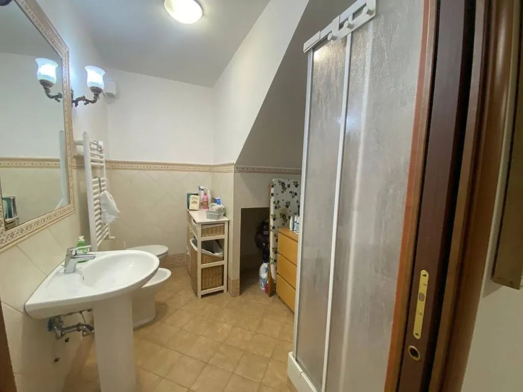 Bagni - Luxury Villa with Private Garden in Rome