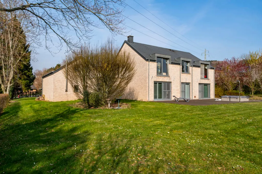 Extérieur - Villa avec Jacuzzi et Suites à Sougnée-Remouchamps