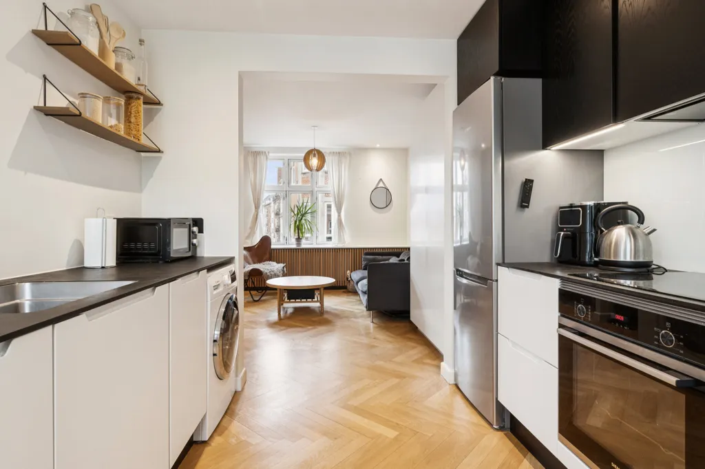 Cuisine - 2-Bed Apartment in Historic Building, Aalborg