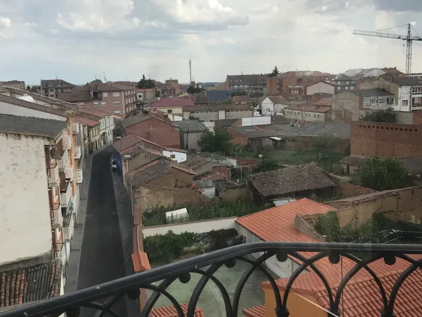 Balcon - Luxury Duplex with Balcony in Valencia De Don Juan