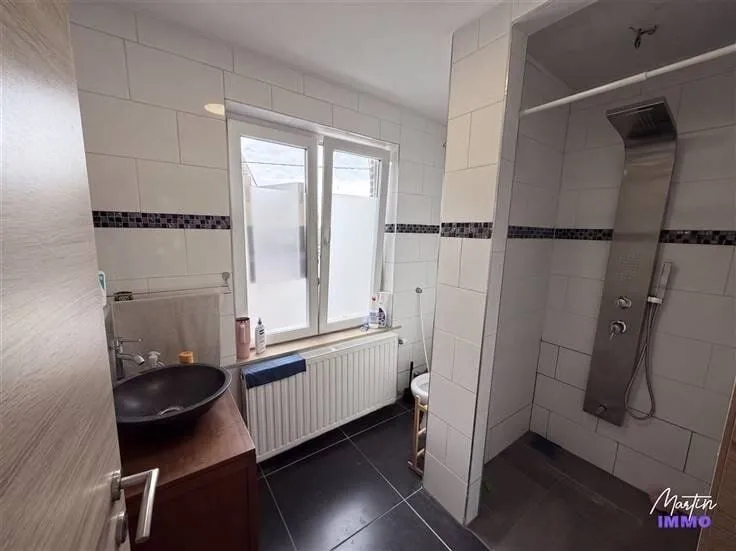 Bagni - 3-Garage Plot in Quiet Street