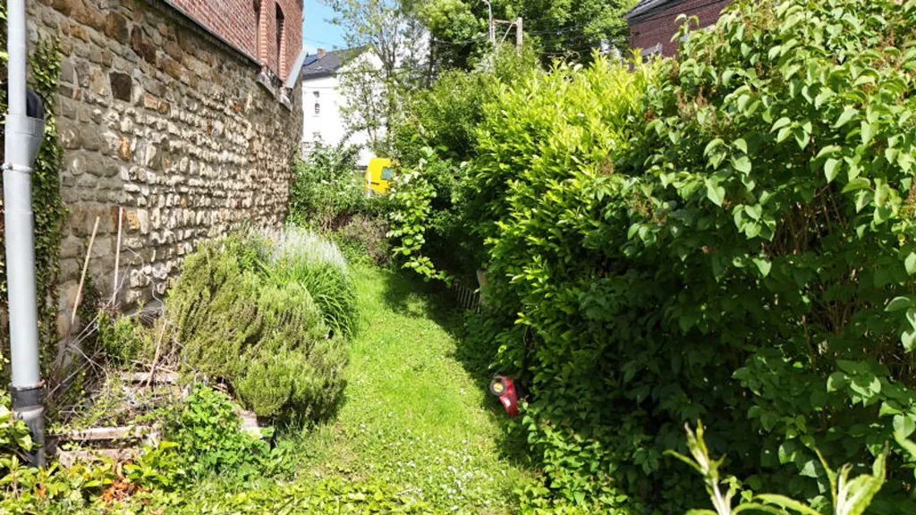 Aed - House with Terrace in Wandre