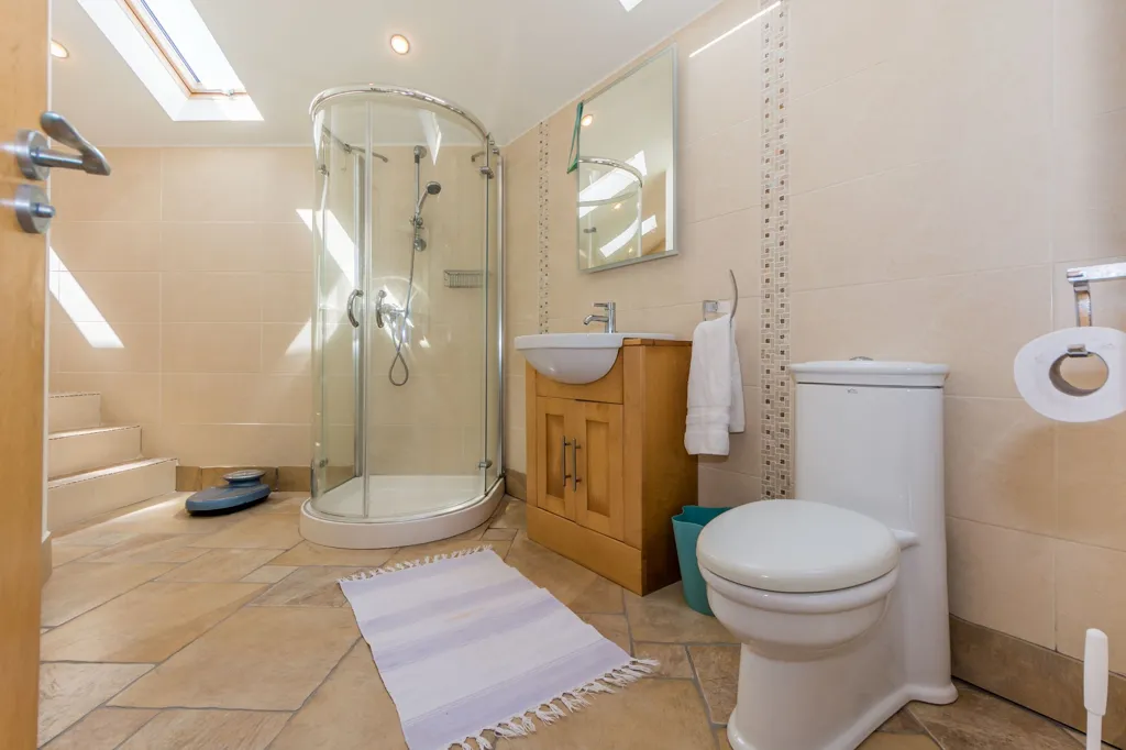 Salles de bain - Maison 4 chambres à Schull