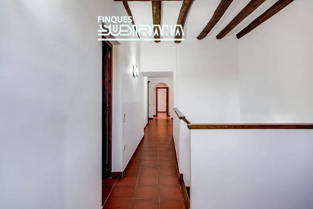 Pièces - Restored Farmhouse with Pool in Igualada