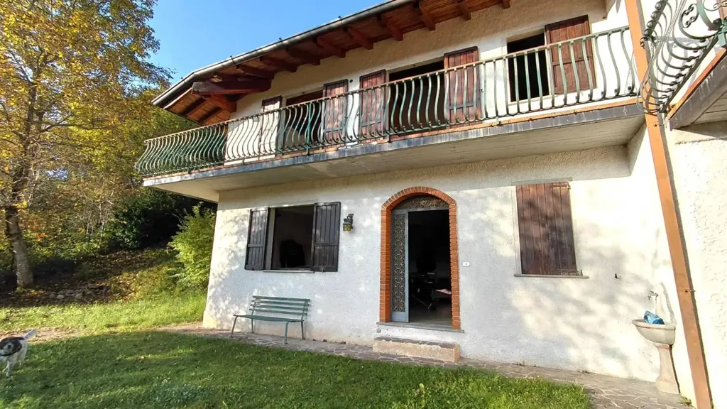 Välivaade - Bifamiliar Villa with Panoramic View in Marmentino