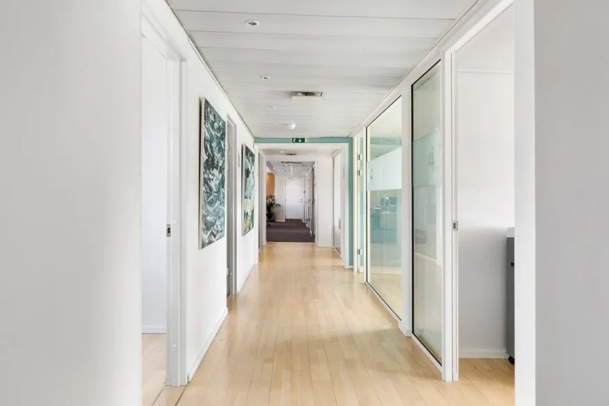 Entrée - Office Building with Metro Access in Copenhagen