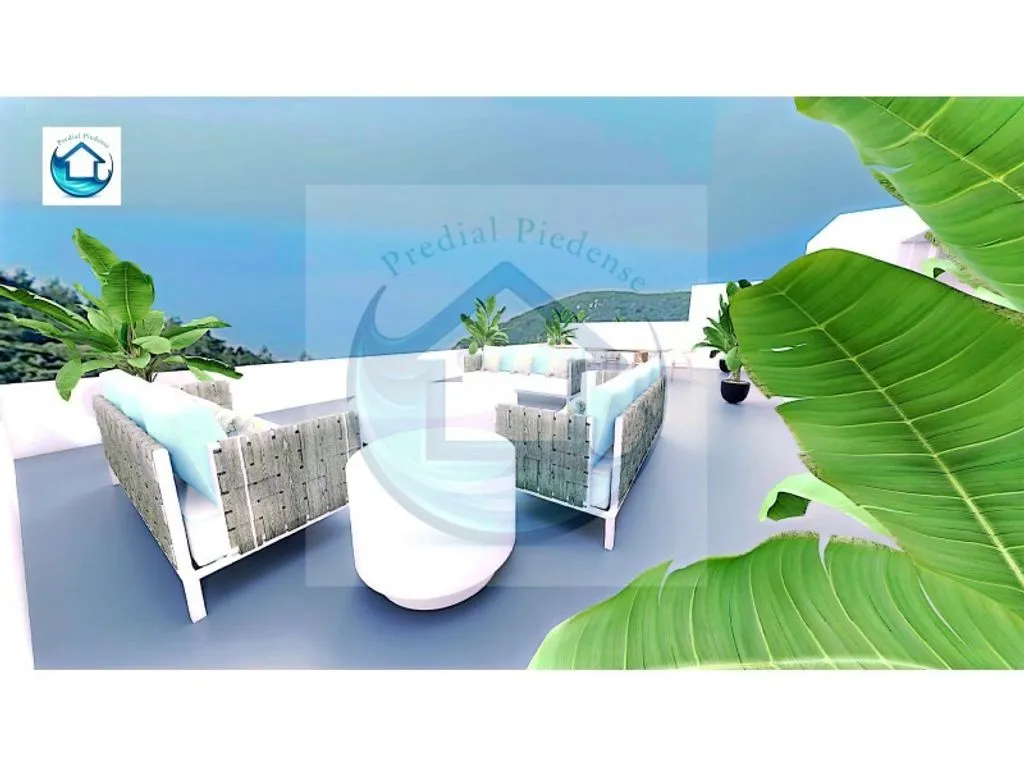Luxury 3-Bed Flat with Terrace in Castelo, Sesimbra