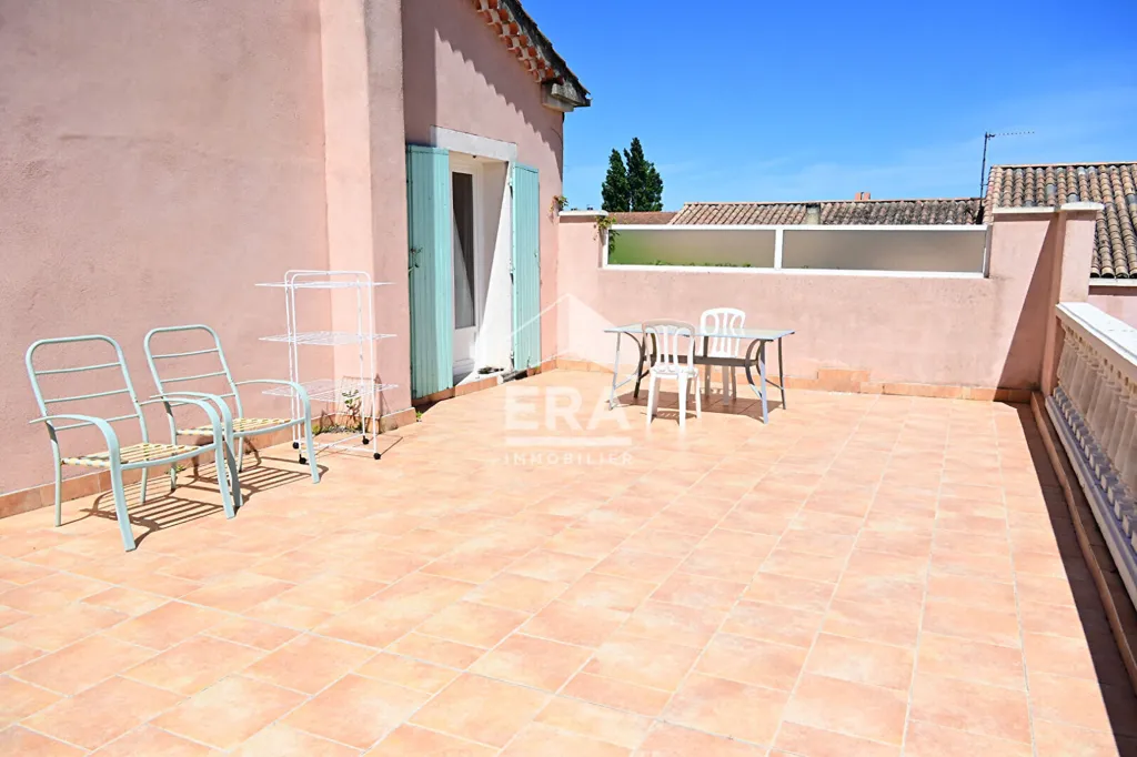 Terrasse - Maison Provençale avec Piscine à Aubignan