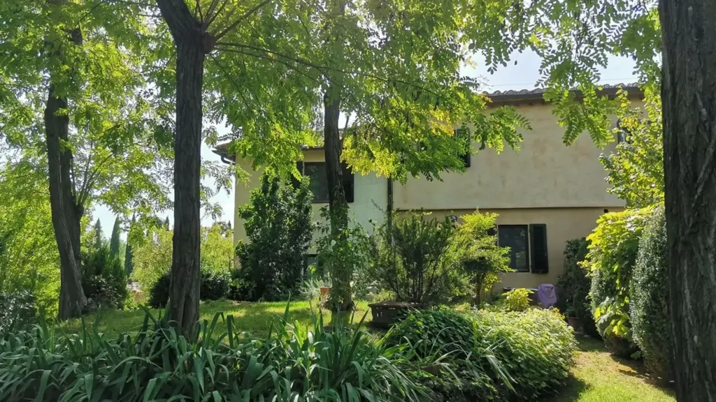 Aed - Rustic Casale with Private Garden in Poggibonsi