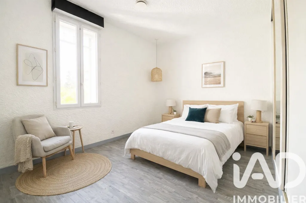 Bedrooms - City House with Garage in Carpentras
