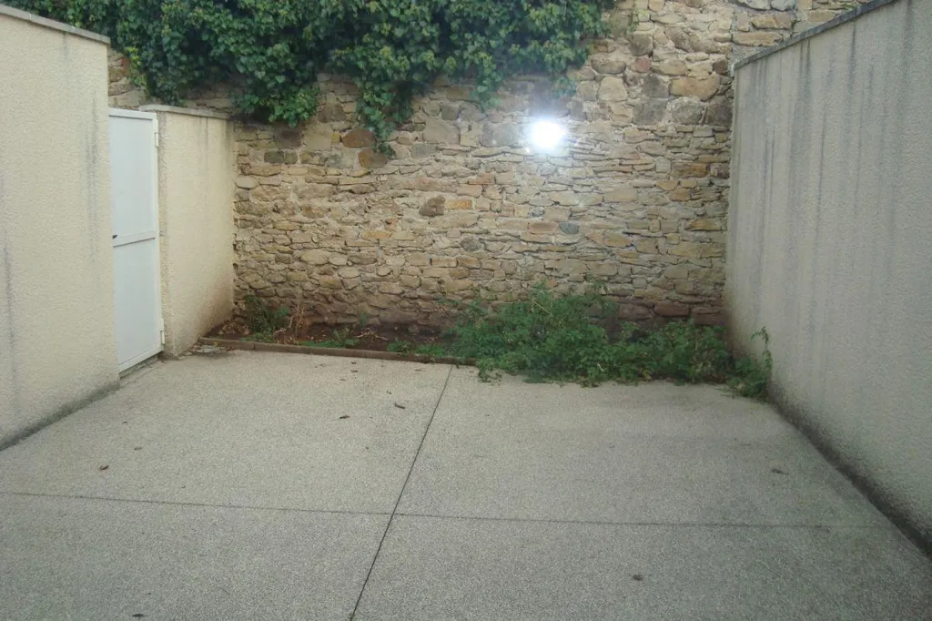 Jardin - Appartement Duplex avec Garage à Privas