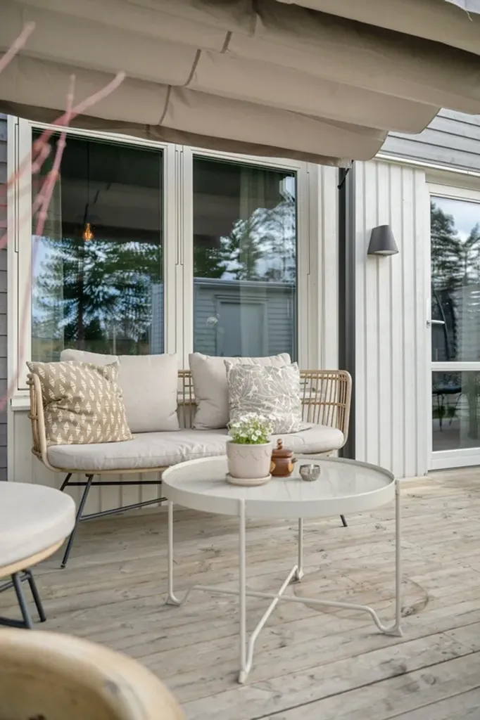 Terrass - Modern Corner House with South-West View in Kristianstad