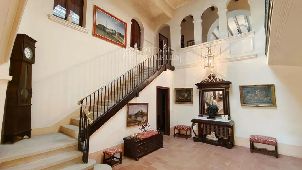 Pièces - Modernist Farmhouse with Pool in Llagostera