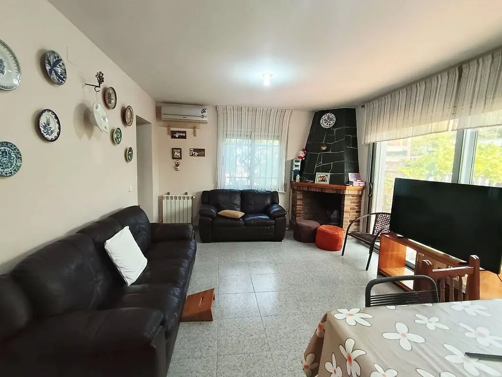 Séjour - Chalet with Pool and Terrace in Piera