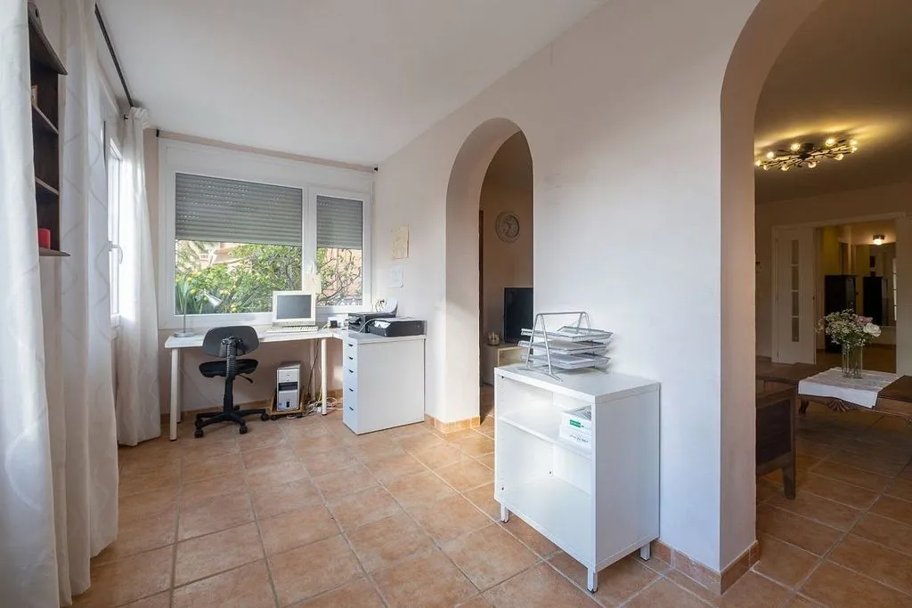 Kabinet - Luxury House with Garden in Salou