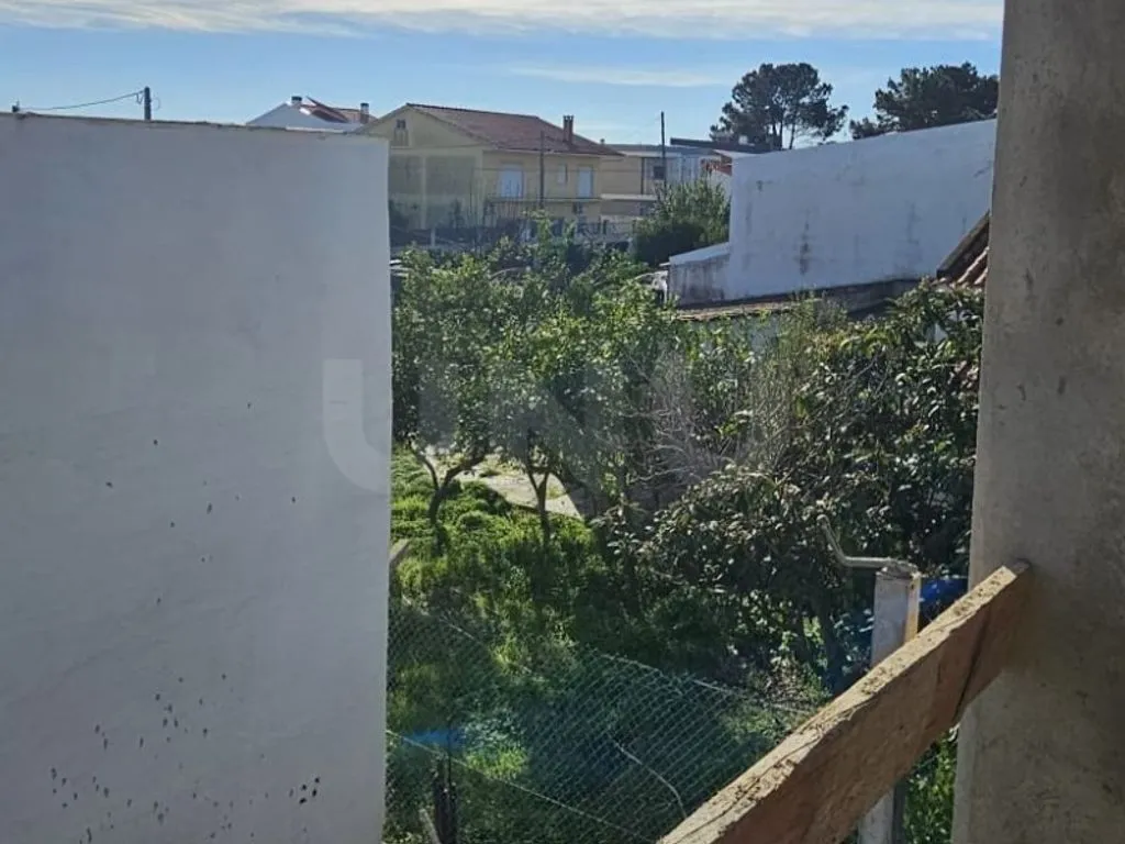 Balcon - Modern House with Garden in Seixal