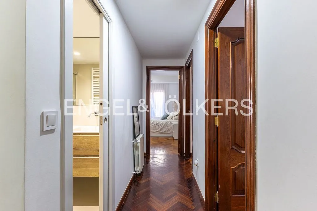 hallway_entrance
