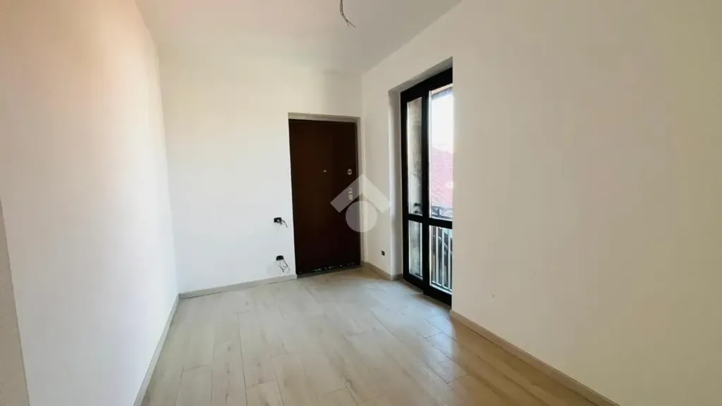 Pièces - Rustic Townhouse with Balcony in Nova Milanese