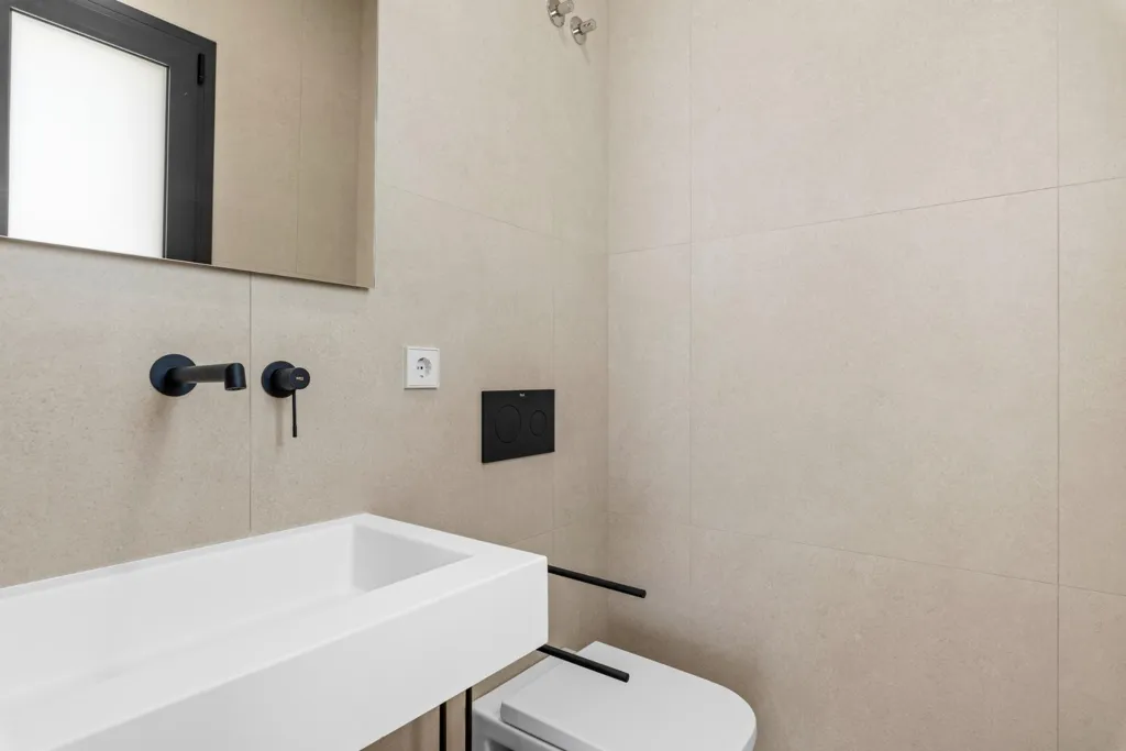 Vannitoad - Newly Built Villa with Pool in Los Alcázares