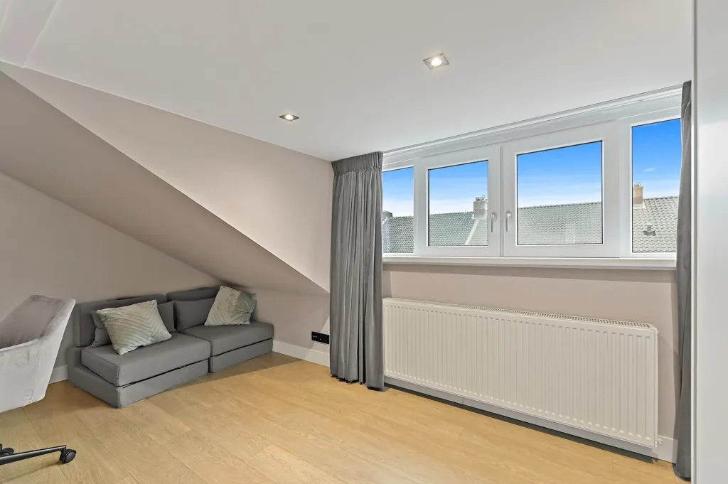 Pièces - Renovated Apartment with Balcony in Blijdorp