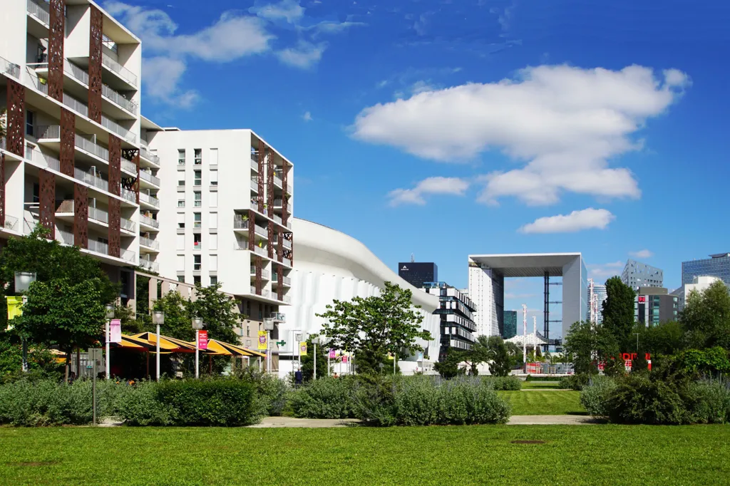 Duplex with South-East View in Nanterre