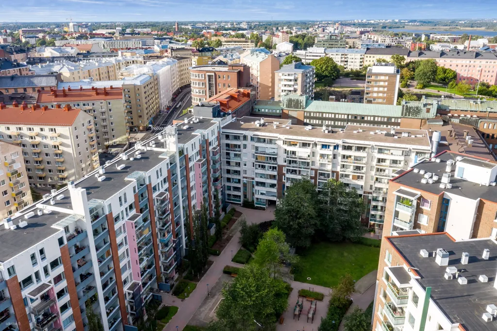Aerial - Renovated Flat with Private Sauna in Sörnäinen