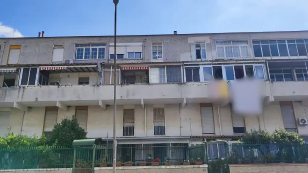 Välivaade - Duplex with Balcony in Maddaloni