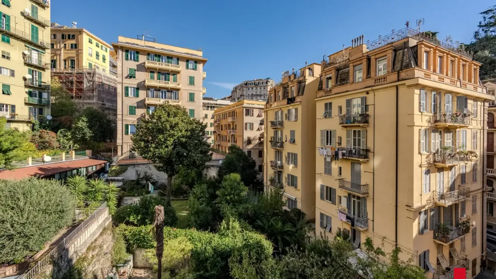 Balcon - Charming Apartment with City View in Genoa