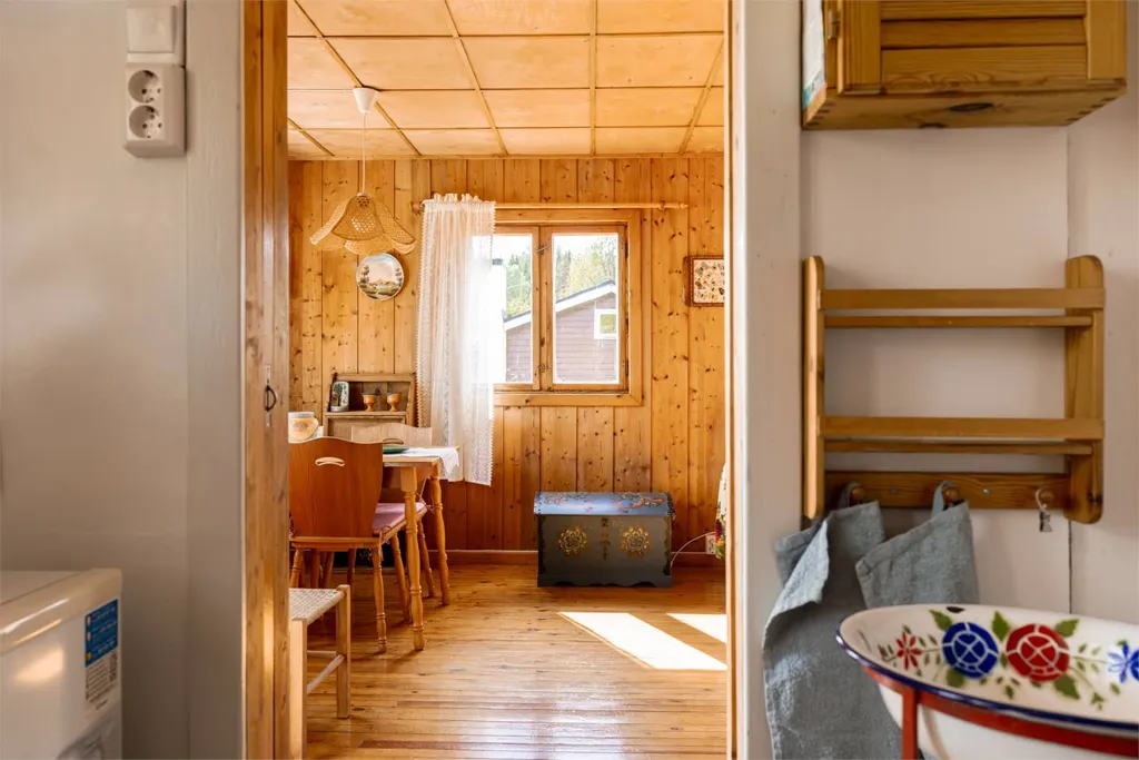 Hallway - Cottage with Mountain and Forest Views in Skogskolonien Roland
