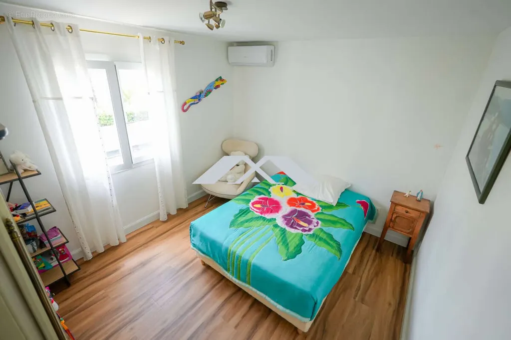 Maison 5 pièces à Saint-Pierre