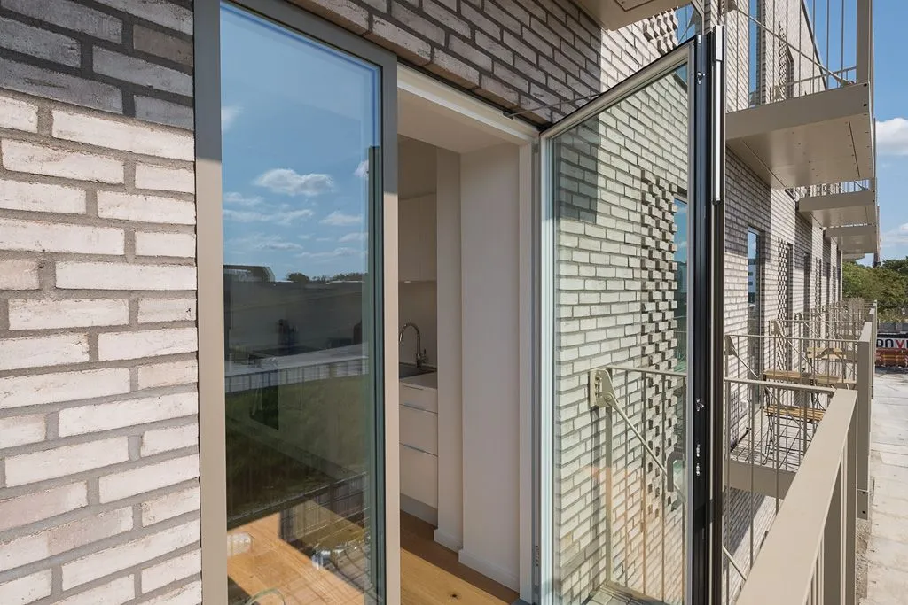 Balcon - Apartment with Balcony and EV Charging in Copenhagen