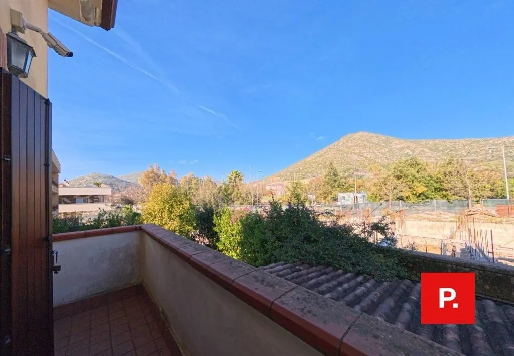 Balcon - Terraced Villa with Private Garden in Caserta