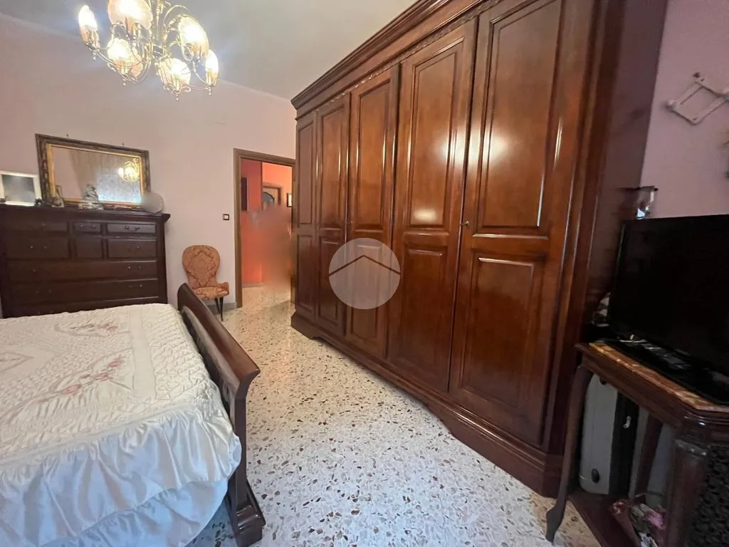 Chambres - 1970s Apartment with Balcony in Palermo